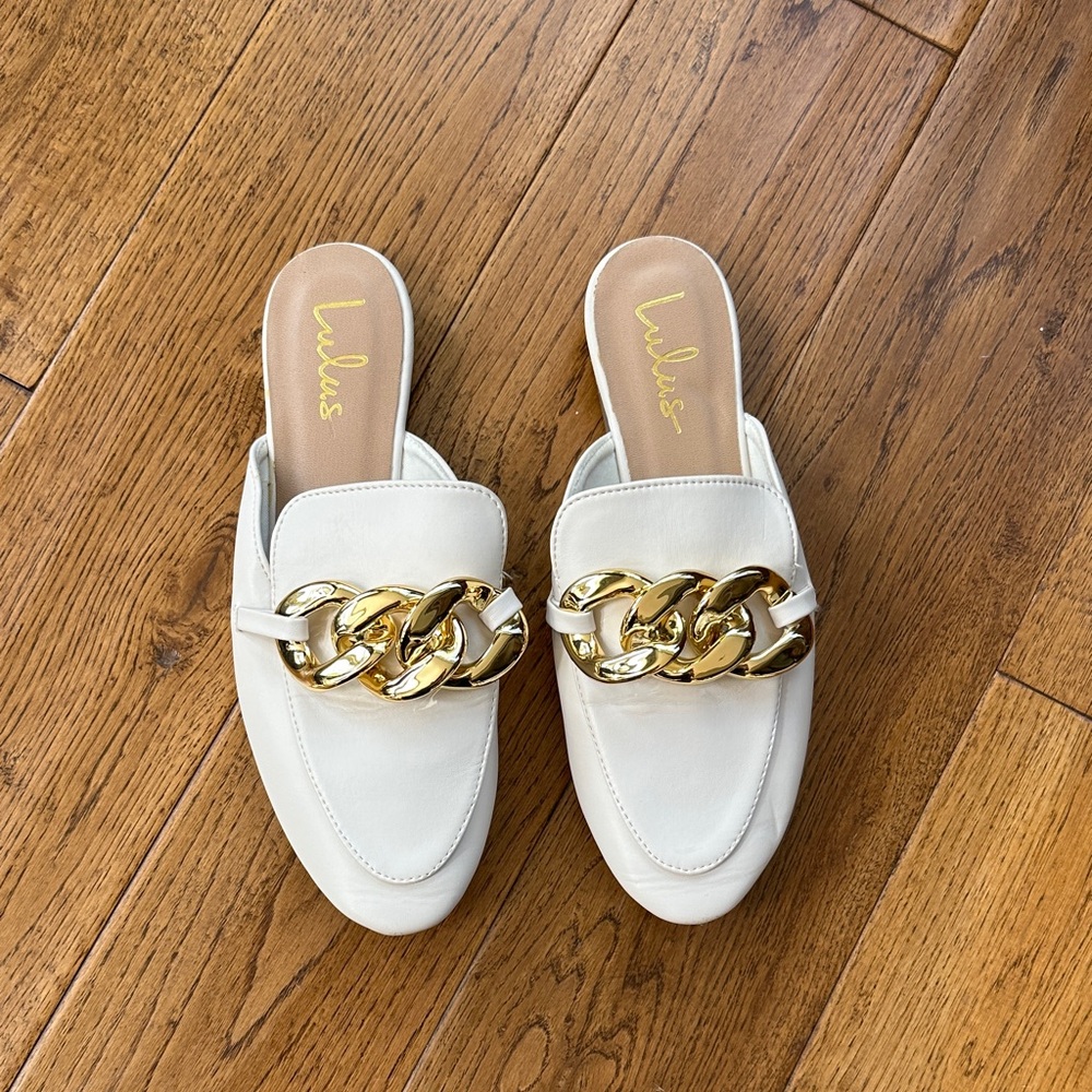 Lulu's Cream Mules with Gold Chain Accent